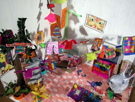 Vue en plongée de la salle de bain